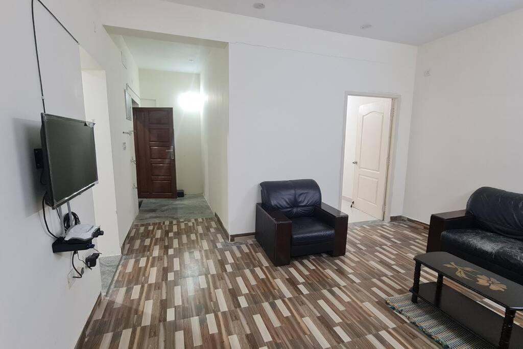 Kamalam 2 Bhk - Non Ac Villa โคอิมบาทอร์ ภายนอก รูปภาพ