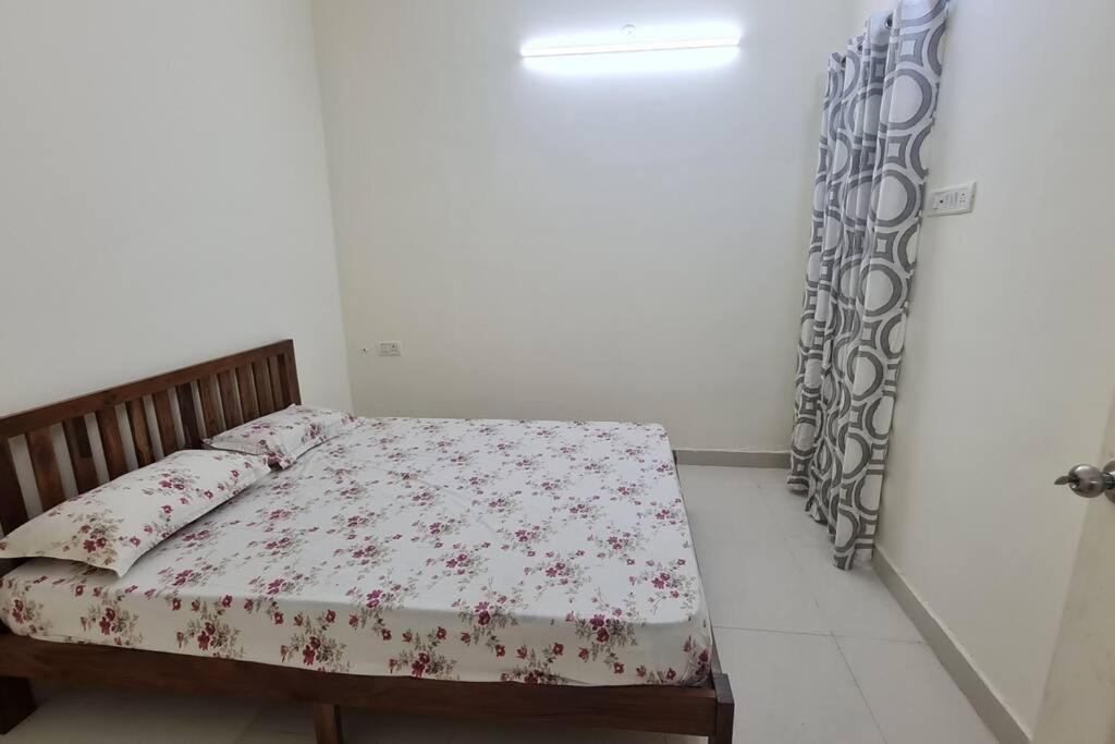 Kamalam 2 Bhk - Non Ac Villa โคอิมบาทอร์ ภายนอก รูปภาพ