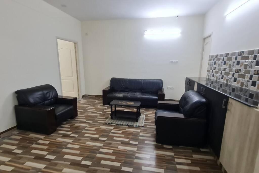 Kamalam 2 Bhk - Non Ac Villa โคอิมบาทอร์ ภายนอก รูปภาพ
